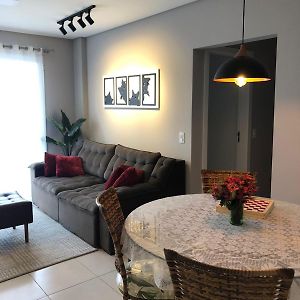 Apartamento de 2 Dormitorios